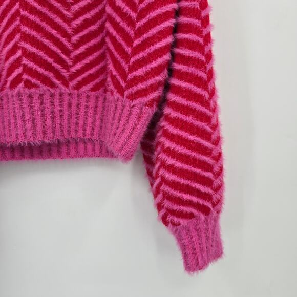 Sugar + Lips Women's Chevron Fuzzy Cropped Mock Neck Sweater Pink Size Small - Picture 7 of 11